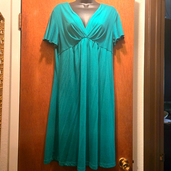 mark. Dresses & Skirts - Mark by Avon emerald green empire waist dress szL